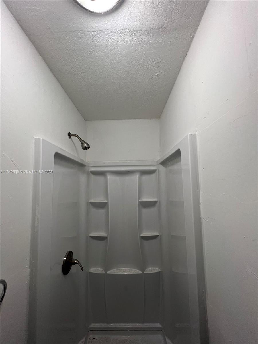 RICHMOND HEIGHTS - Residential Lease