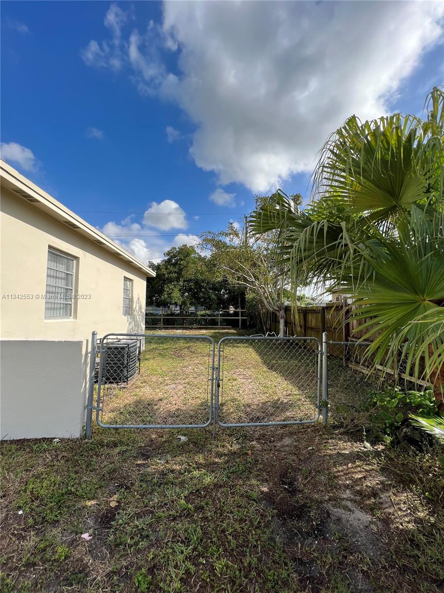 RICHMOND HEIGHTS - Residential Lease