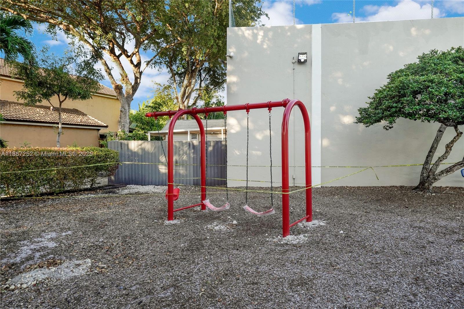 SPANISH LAKES 2ND ADDN - Residential