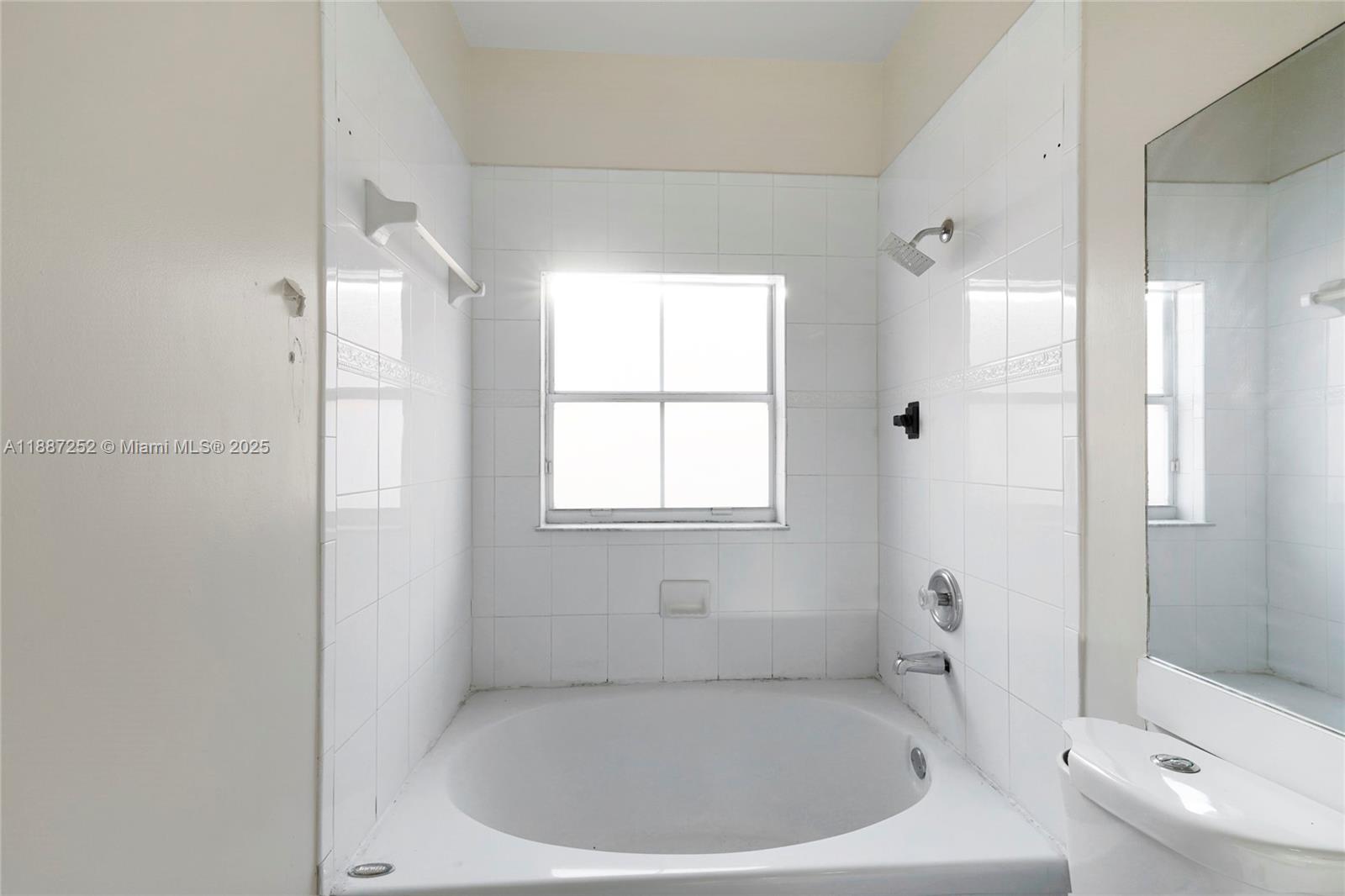 SPANISH LAKES 2ND ADDN - Residential