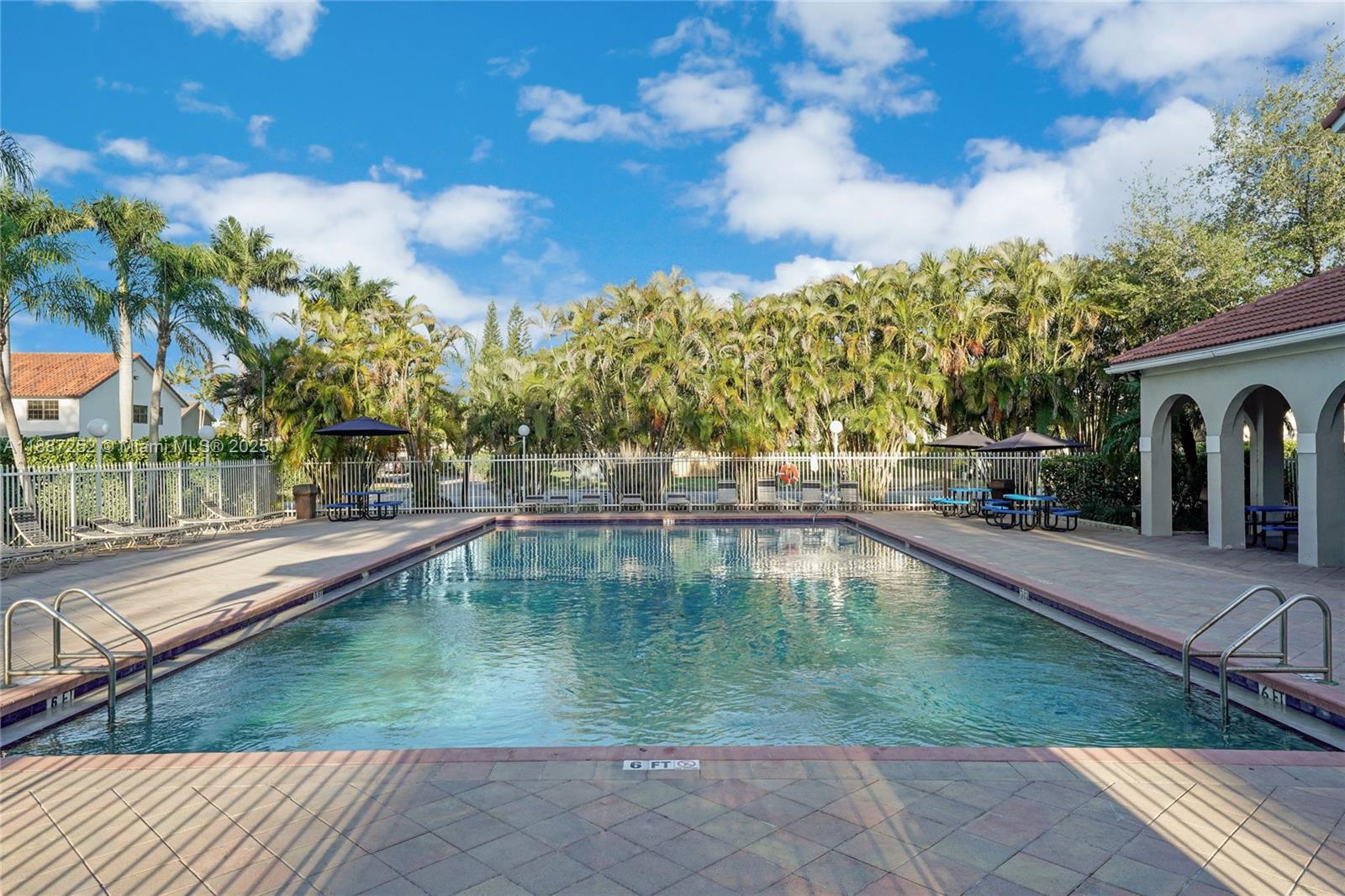 SPANISH LAKES 2ND ADDN - Residential