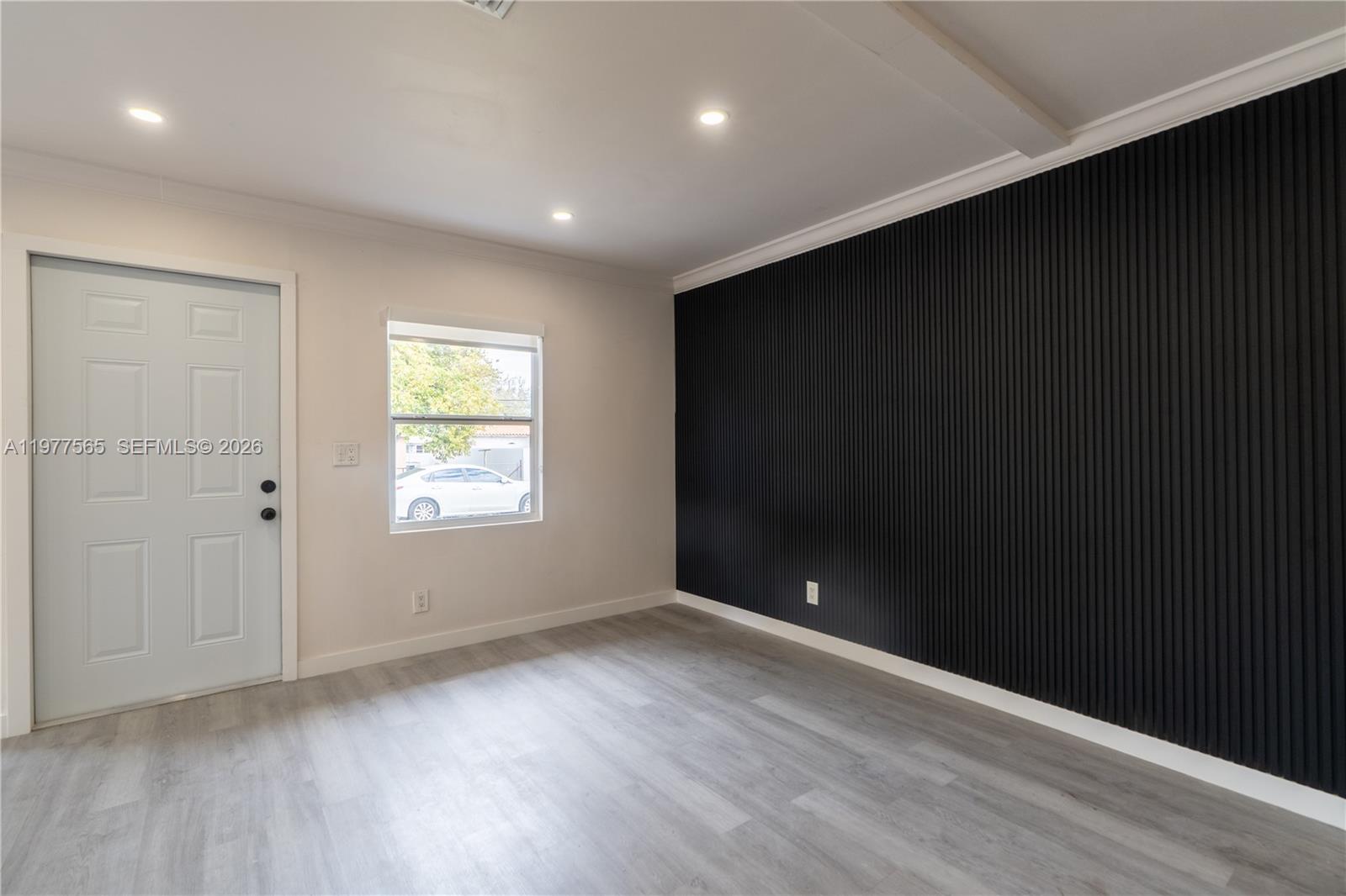 ELEANOR PARK - Residential