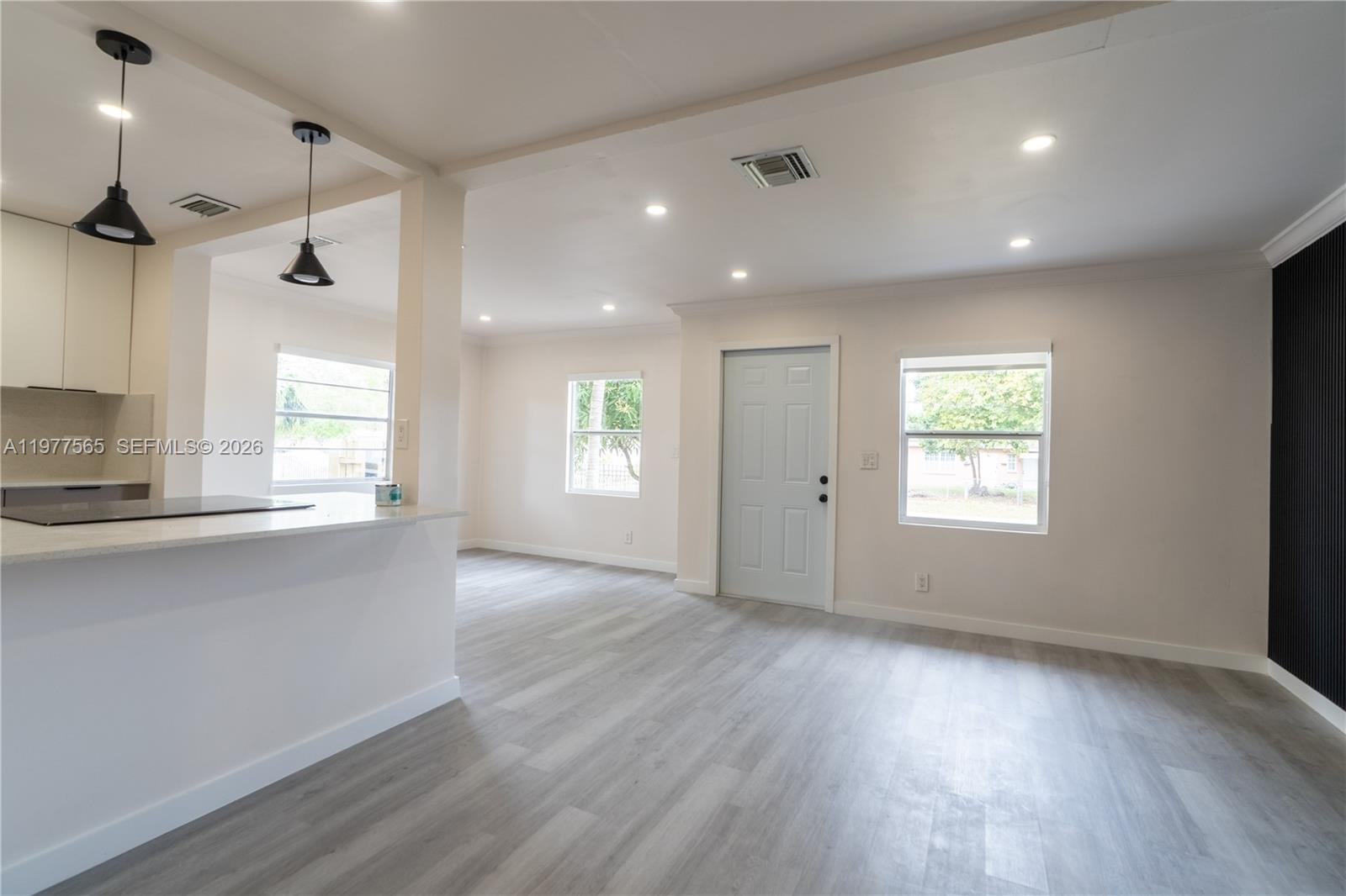 ELEANOR PARK - Residential