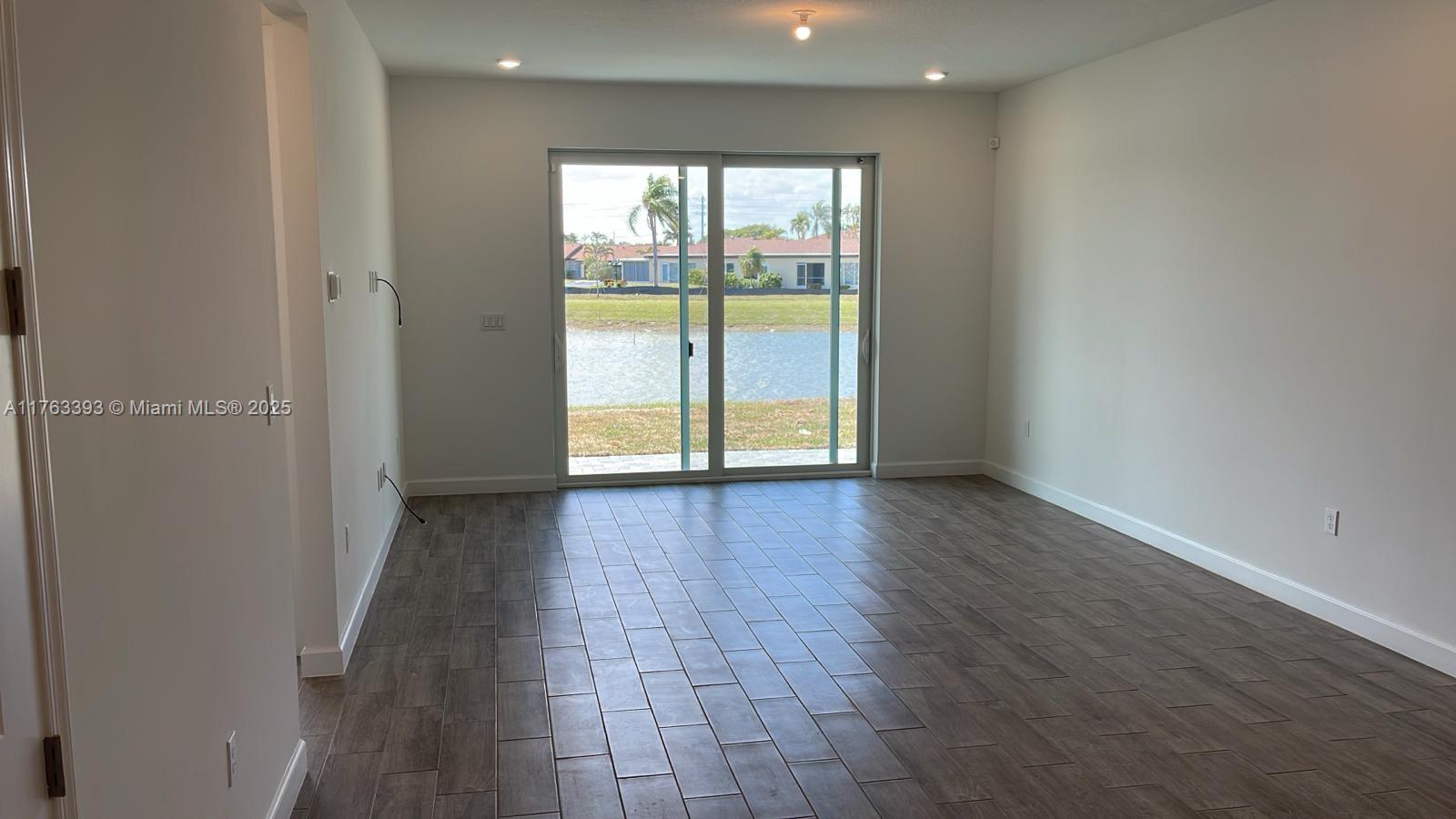 DELRAY TRAILS AT VILLA DE - Residential Lease