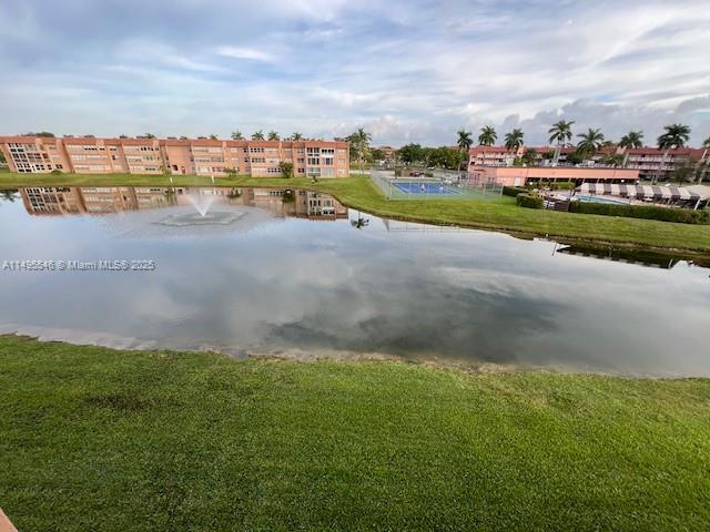 9620 Sunrise Lakes Blvd 306