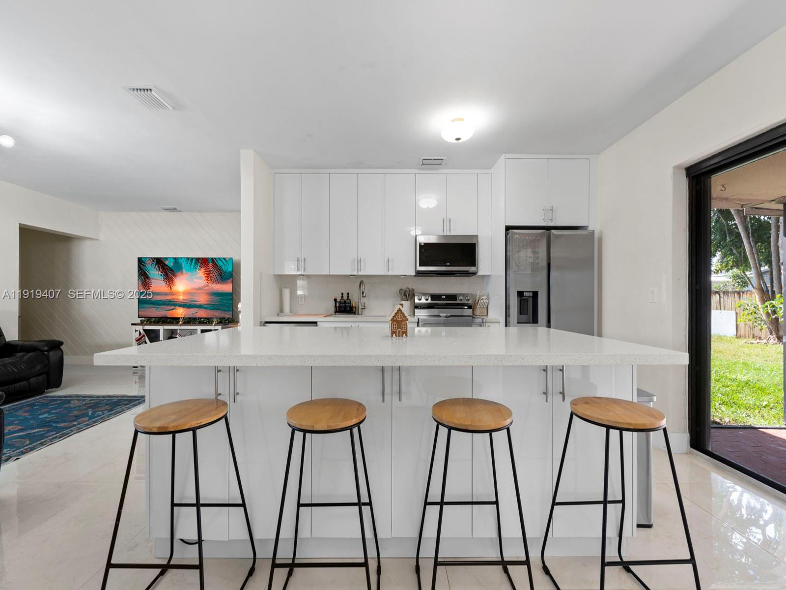 LAUREL MANOR - Residential