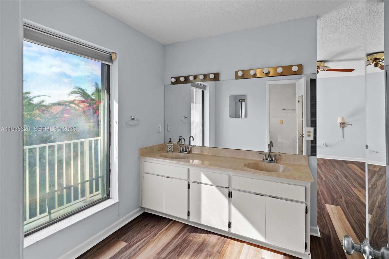 WESTBROOKE TWIN HOMES CON - Residential