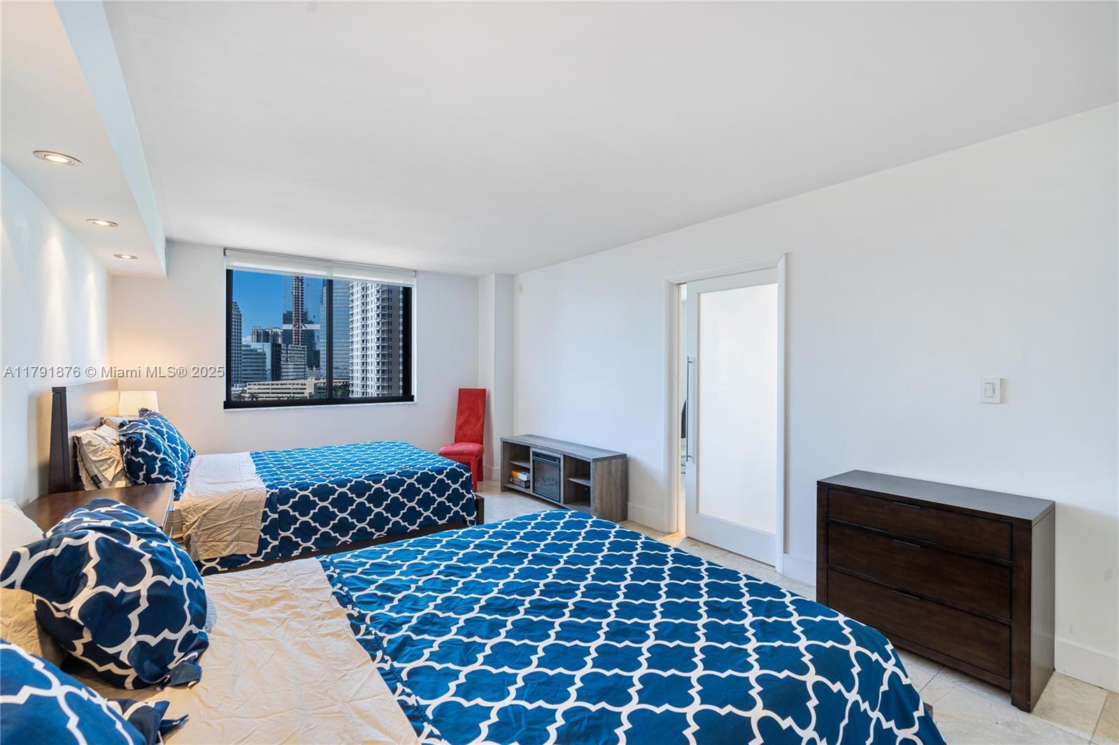 BRICKELL KEY II CONDO - Residential