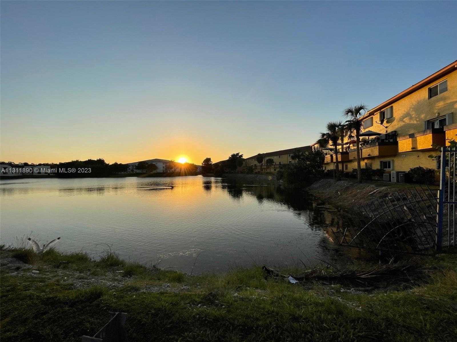 WATERVIEW CONDO - Residential Lease