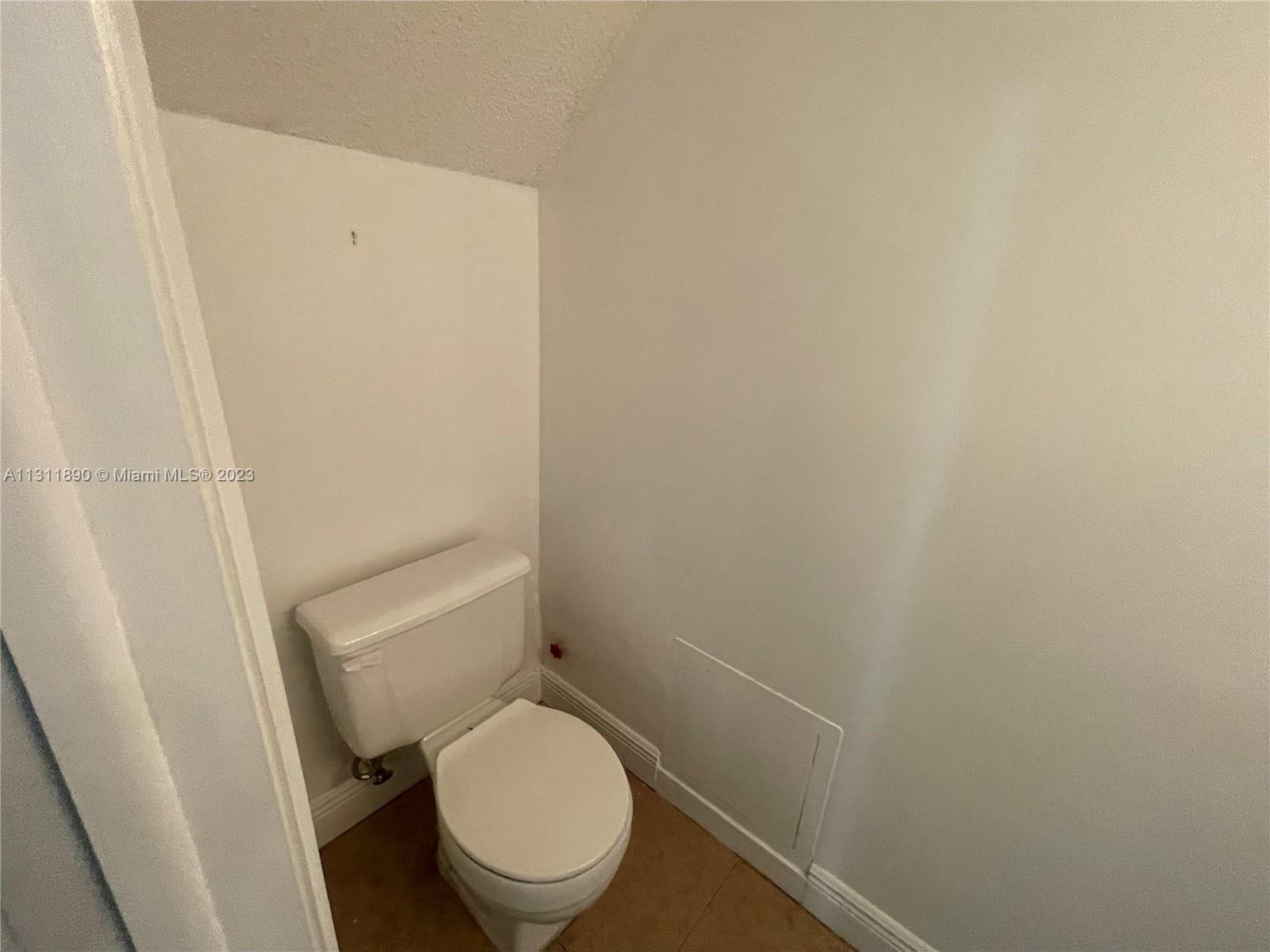 WATERVIEW CONDO - Residential Lease