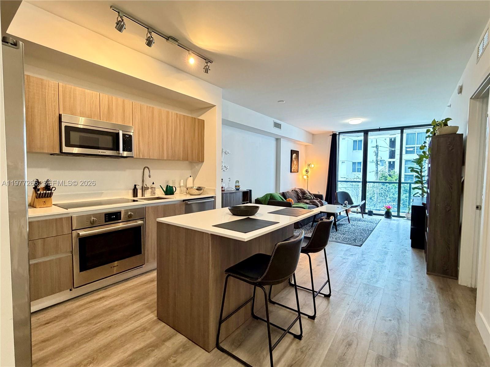 CASSA BRICKELL CONDO - Residential