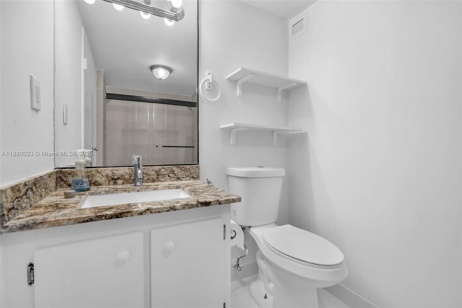 PLAZA OF AMERICAS CONDO P - Residential Lease