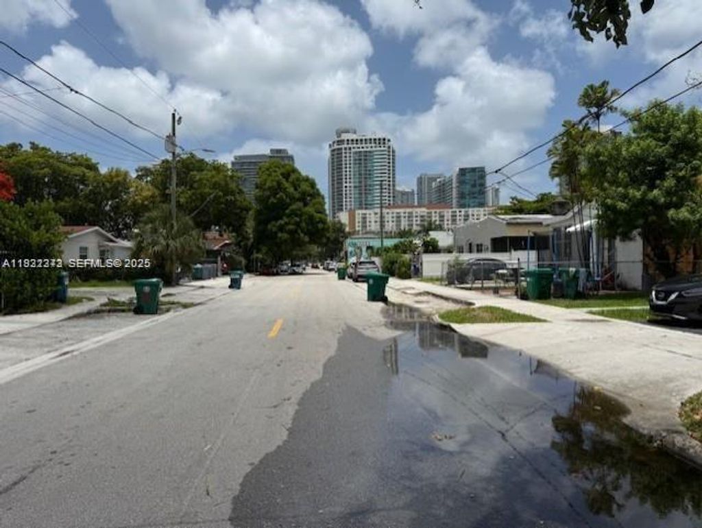 Photo of 67 NW 34th St, Miami, FL 33127 (MLS # A11932373)