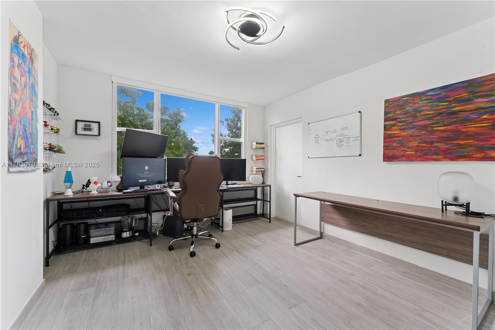 HILLCREST NO 21 CONDO - Residential