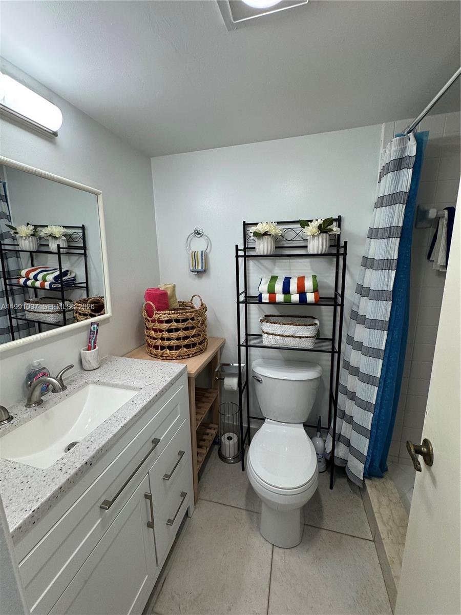 6095 N Sabal Palm Blvd 104