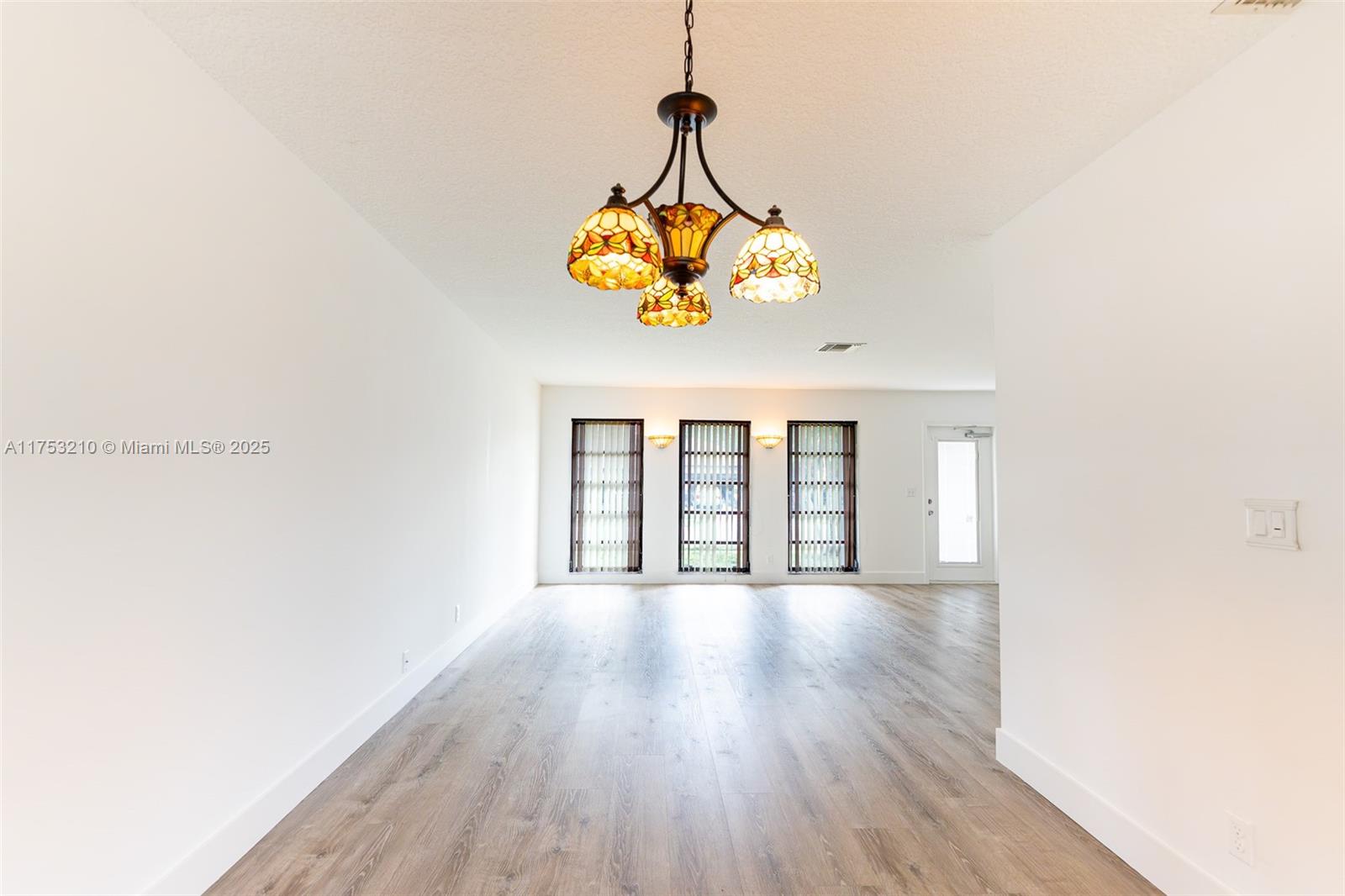 COCO WOOD LAKES SEC 2 - Residential Lease