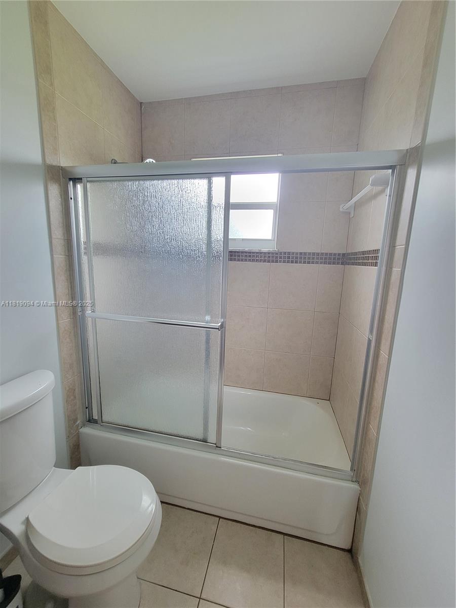 WESTFIELD AT WPB - Residential Lease