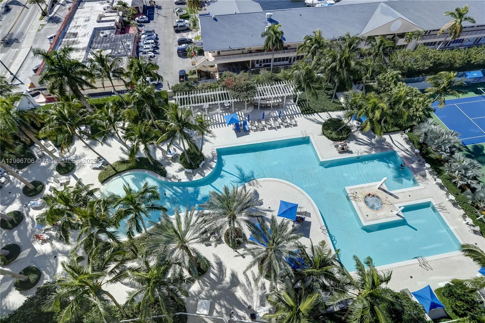 PLAZA AT OCEANSIDE (THE) - Residential Lease