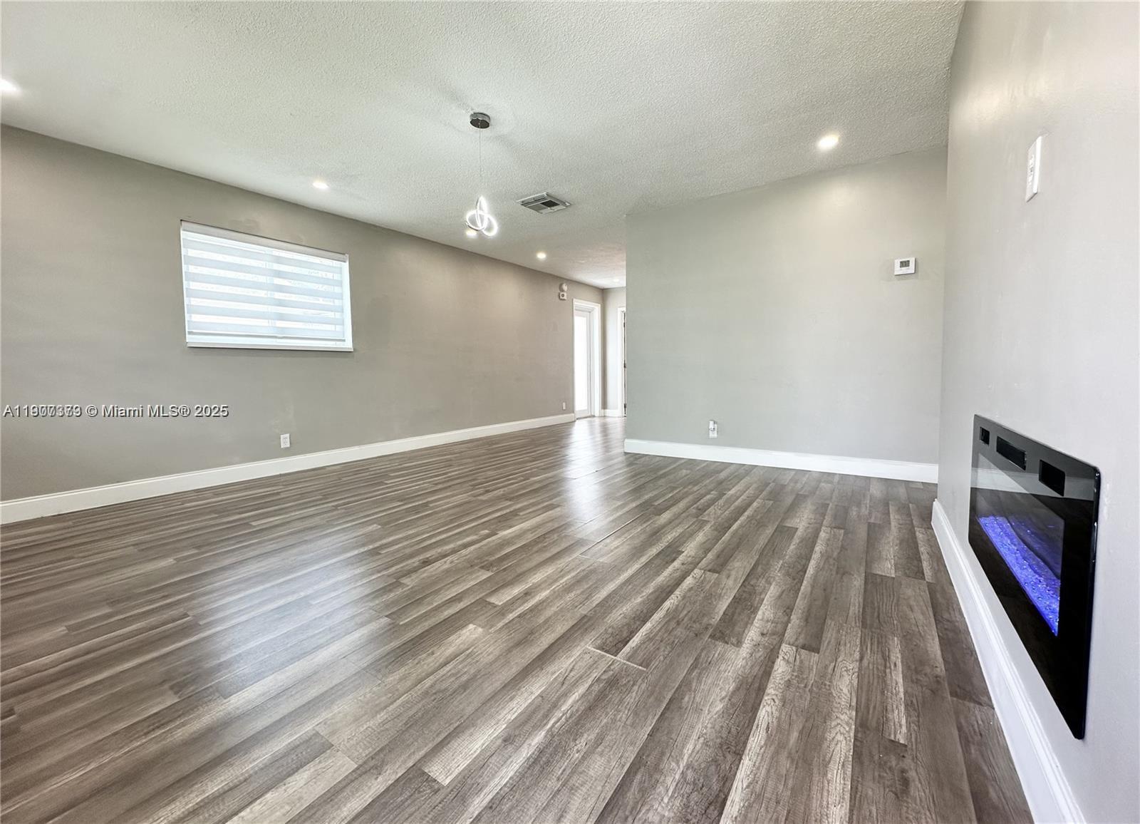 TAMARAC LAKES NORTH 3RD S - Residential