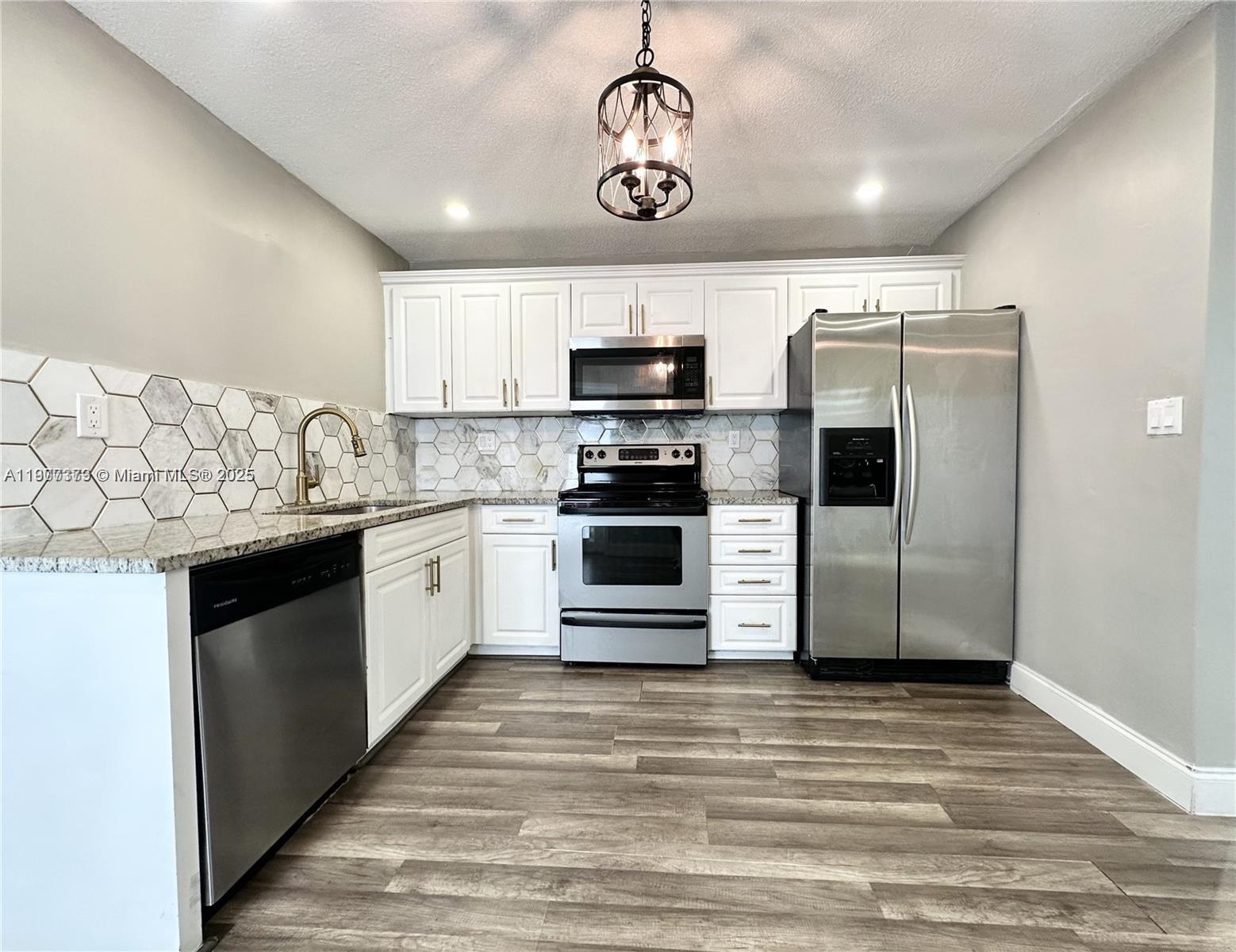 TAMARAC LAKES NORTH 3RD S - Residential