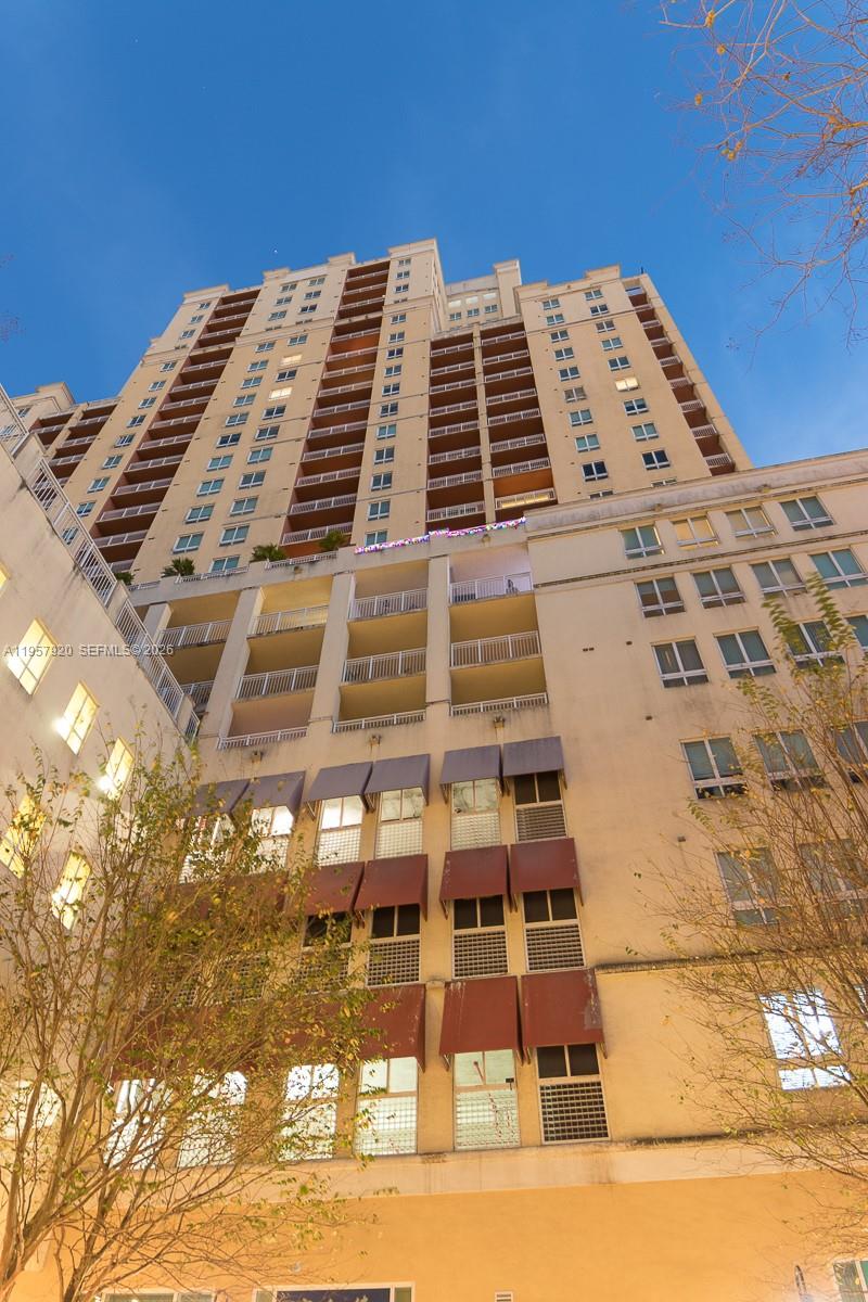 TOSCANO CONDO - Residential