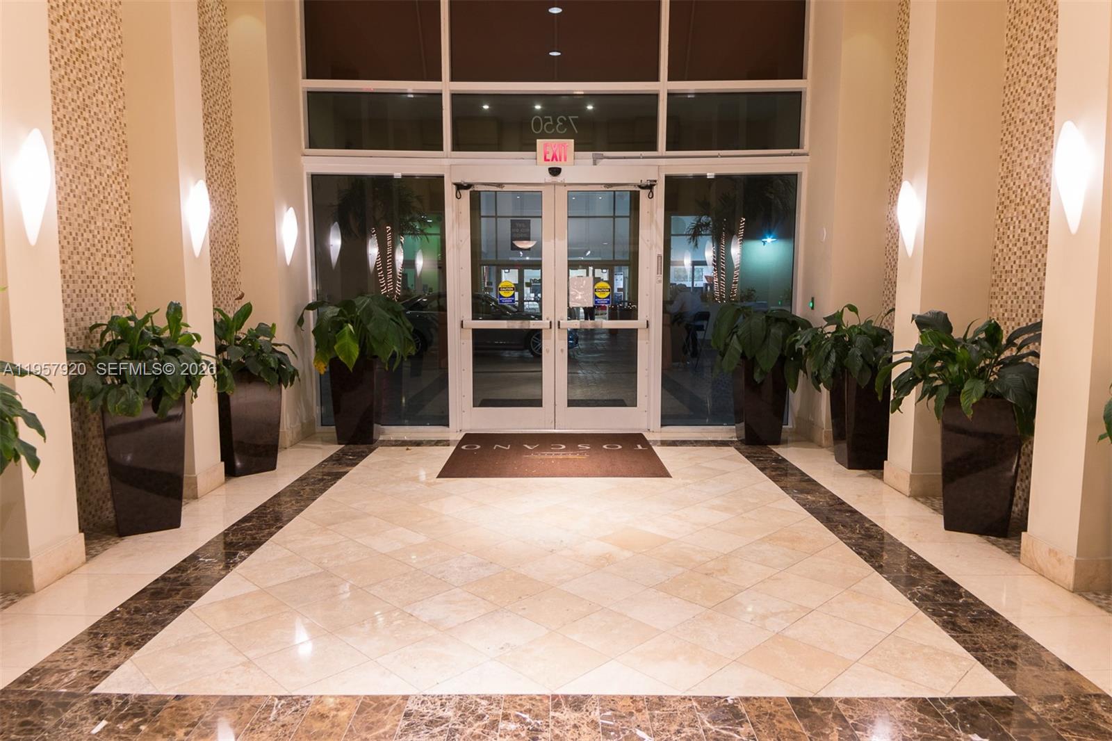 TOSCANO CONDO - Residential