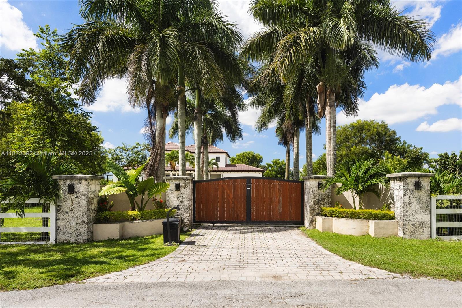 Ranchos Del Sol - Residential