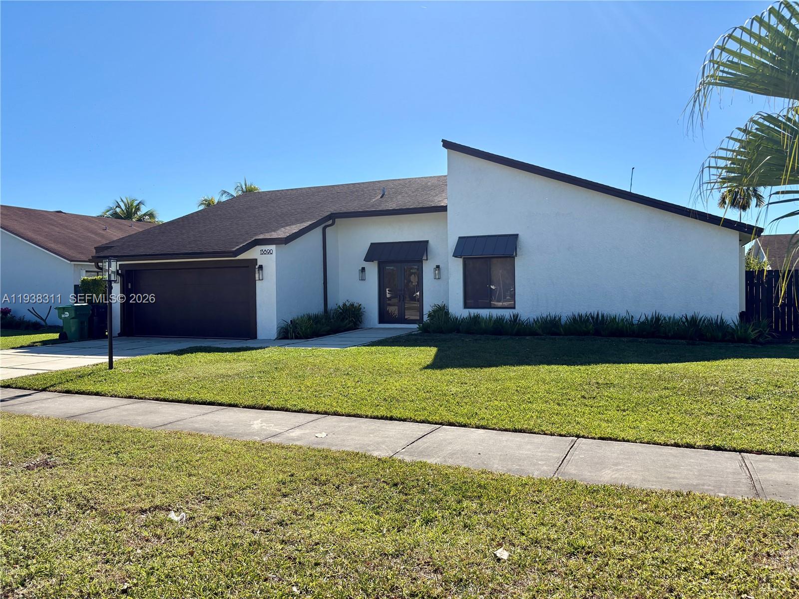 View photos, virtual tours, details... 13890 SW 108th St .