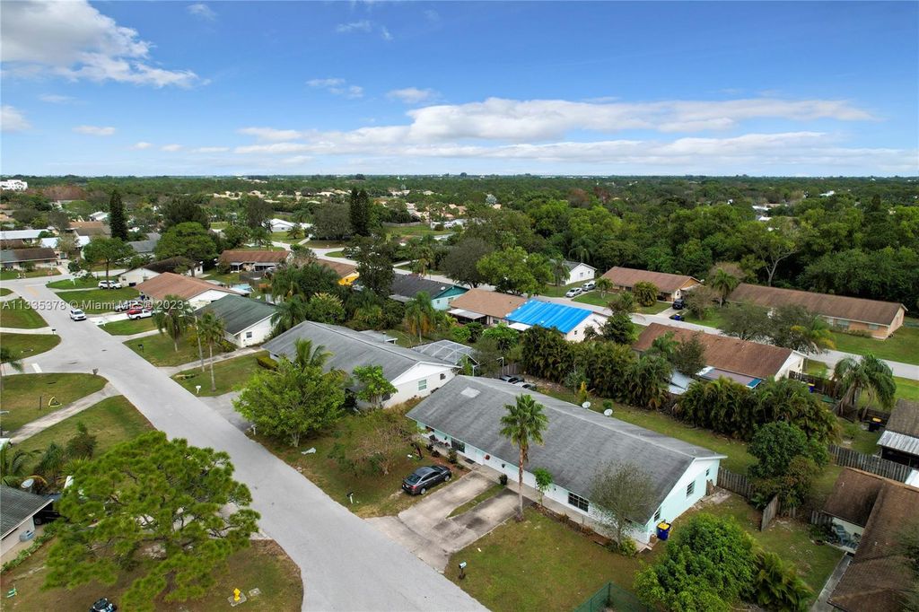 Photo of 4583 SE Ontario Dr, Stuart, FL 34997 (MLS # A11335378)