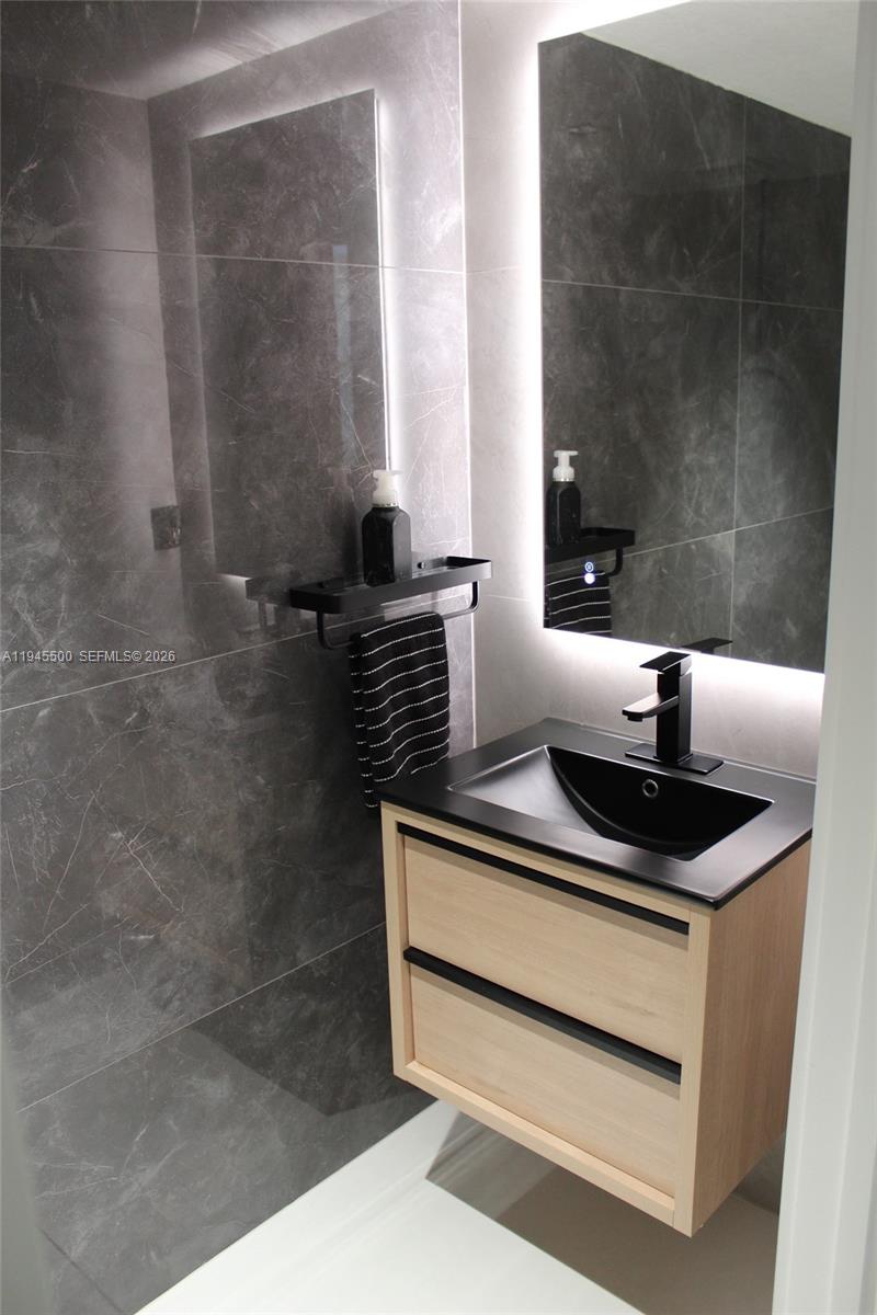 AQUABELLA NORTH - Residential