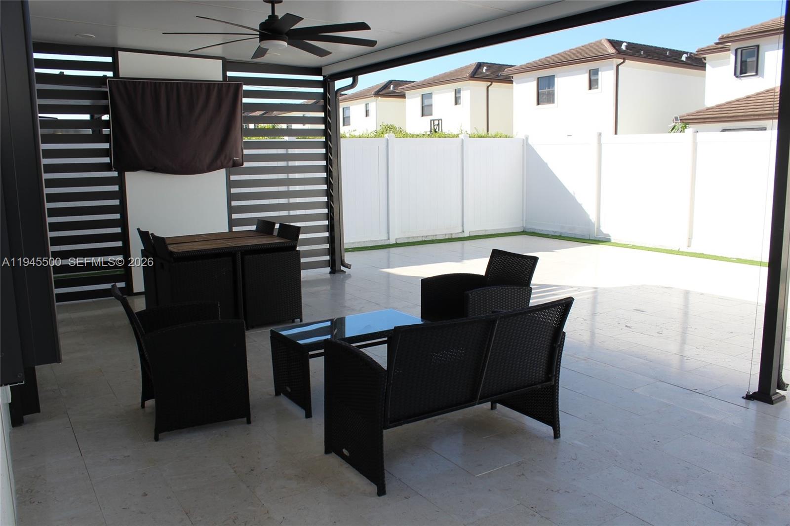 AQUABELLA NORTH - Residential