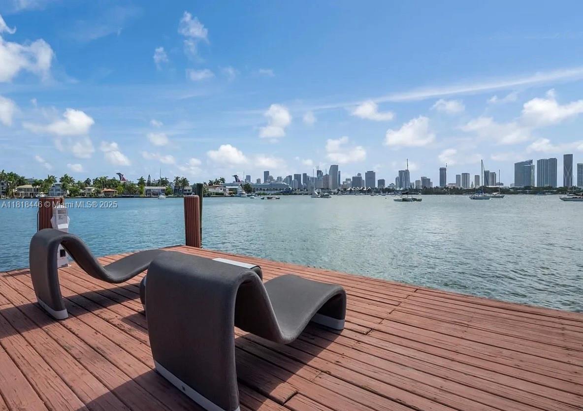 432 S Hibiscus Dr, Miami Beach, Miami-Dade County, Florida - 5 Bedrooms  
6.5 Bathrooms - 