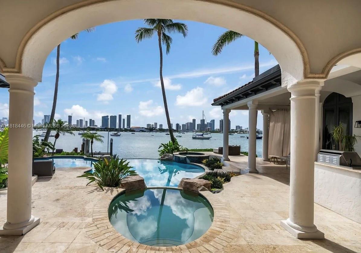 HIBISCUS ISLAND - Residential Lease