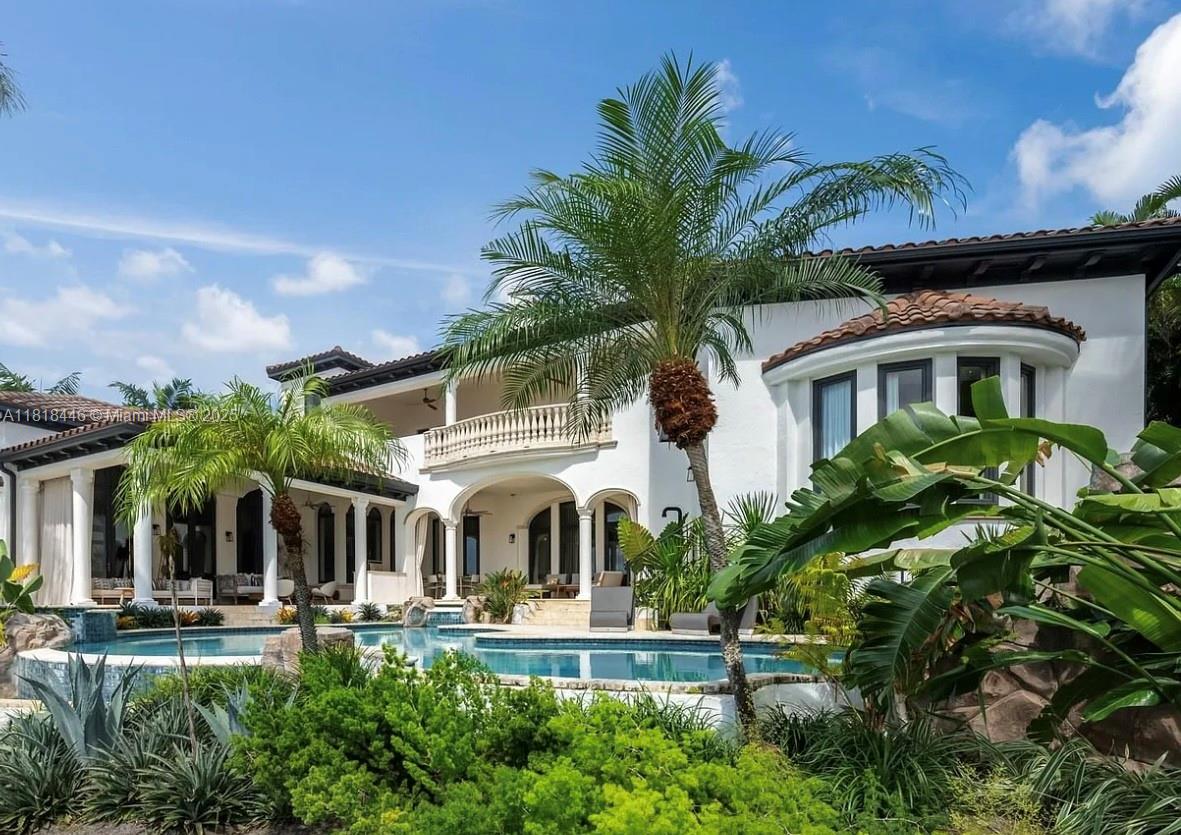 HIBISCUS ISLAND - Residential Lease