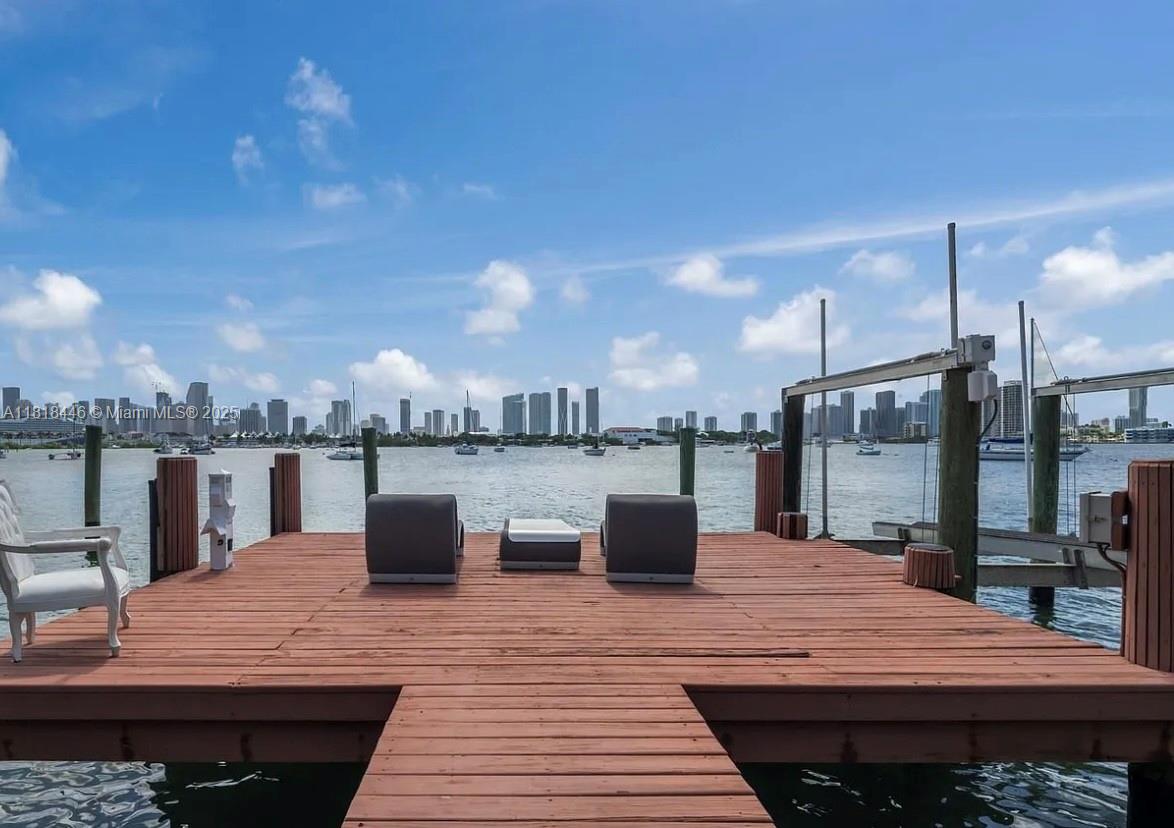 HIBISCUS ISLAND - Residential Lease