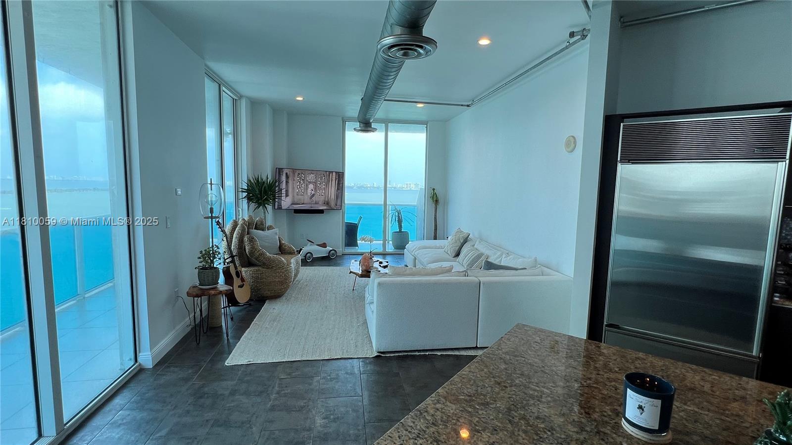 STAR LOFTS ON THE BAY CON - Residential