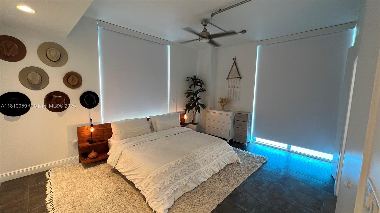 STAR LOFTS ON THE BAY CON - Residential