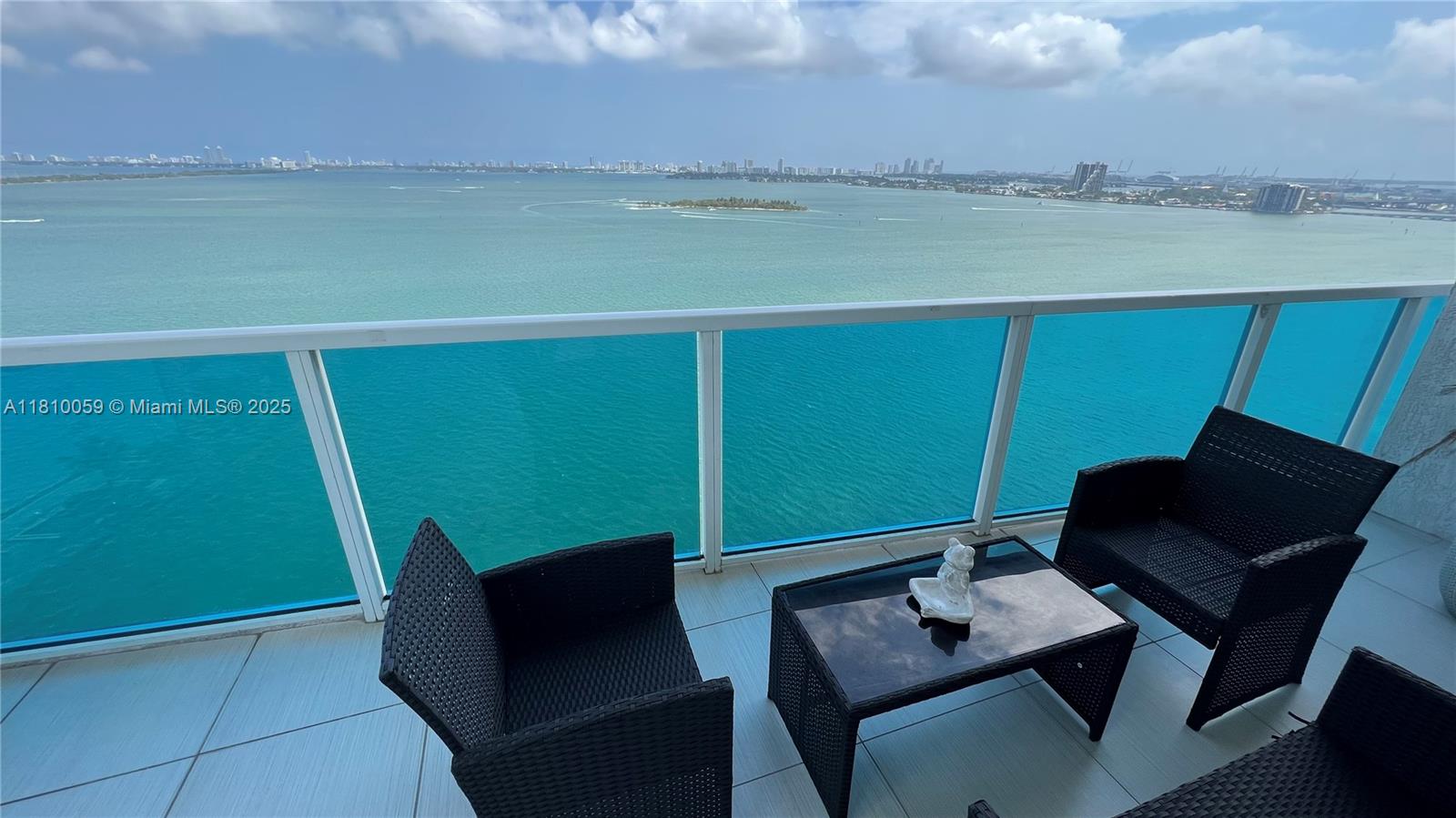 STAR LOFTS ON THE BAY CON - Residential