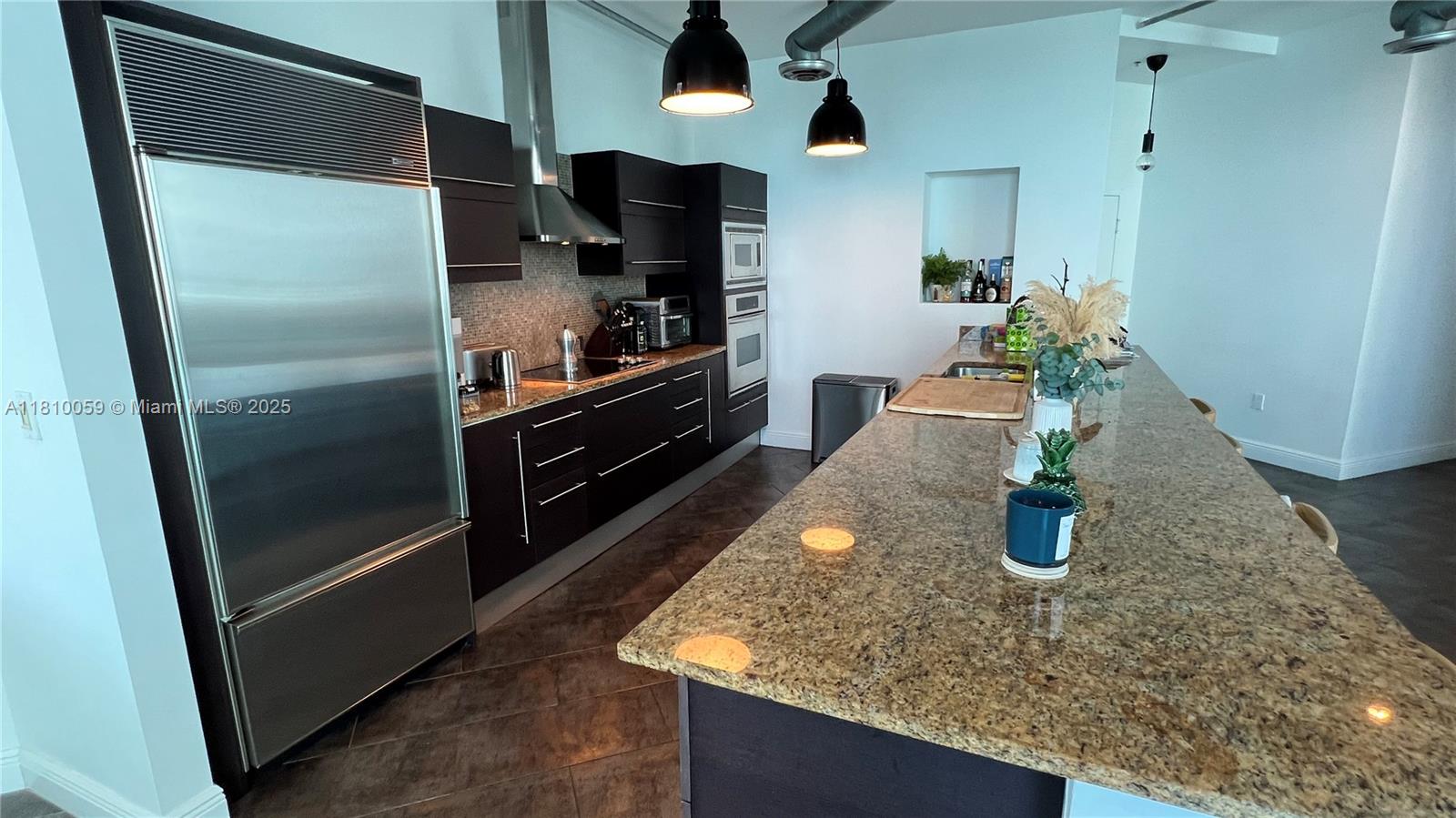 STAR LOFTS ON THE BAY CON - Residential