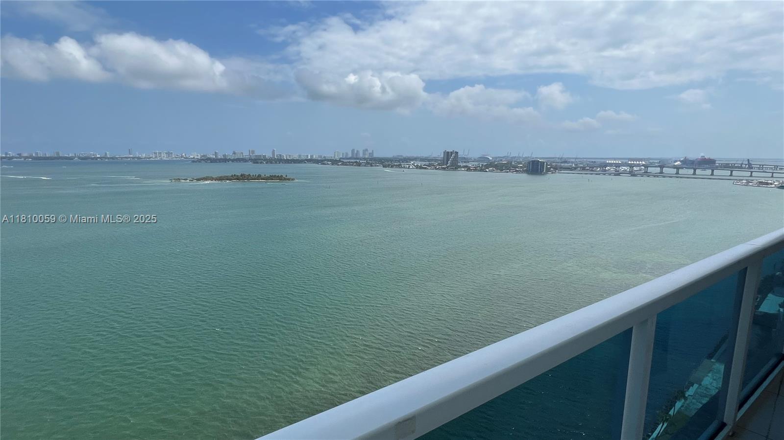 STAR LOFTS ON THE BAY CON - Residential