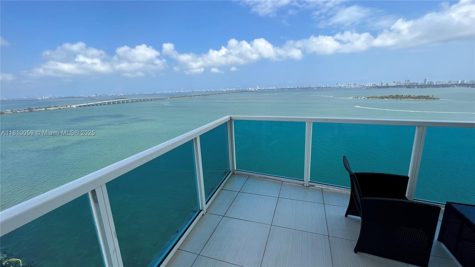STAR LOFTS ON THE BAY CON - Residential