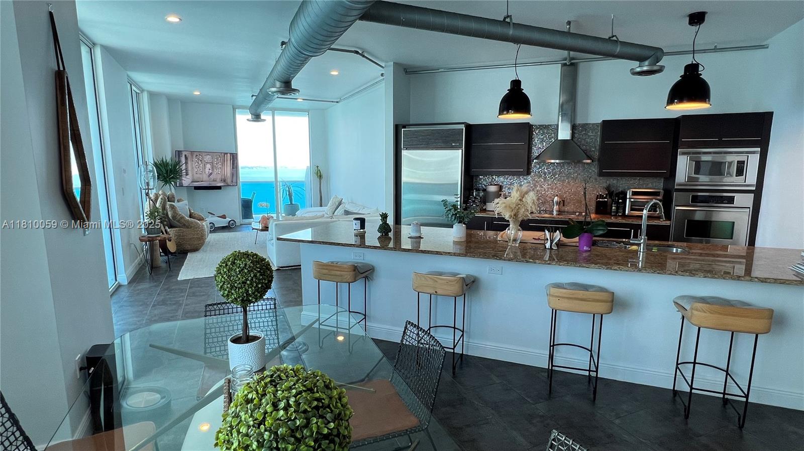 STAR LOFTS ON THE BAY CON - Residential