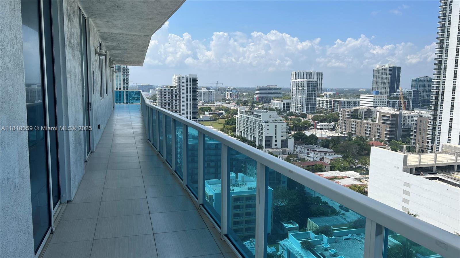 STAR LOFTS ON THE BAY CON - Residential