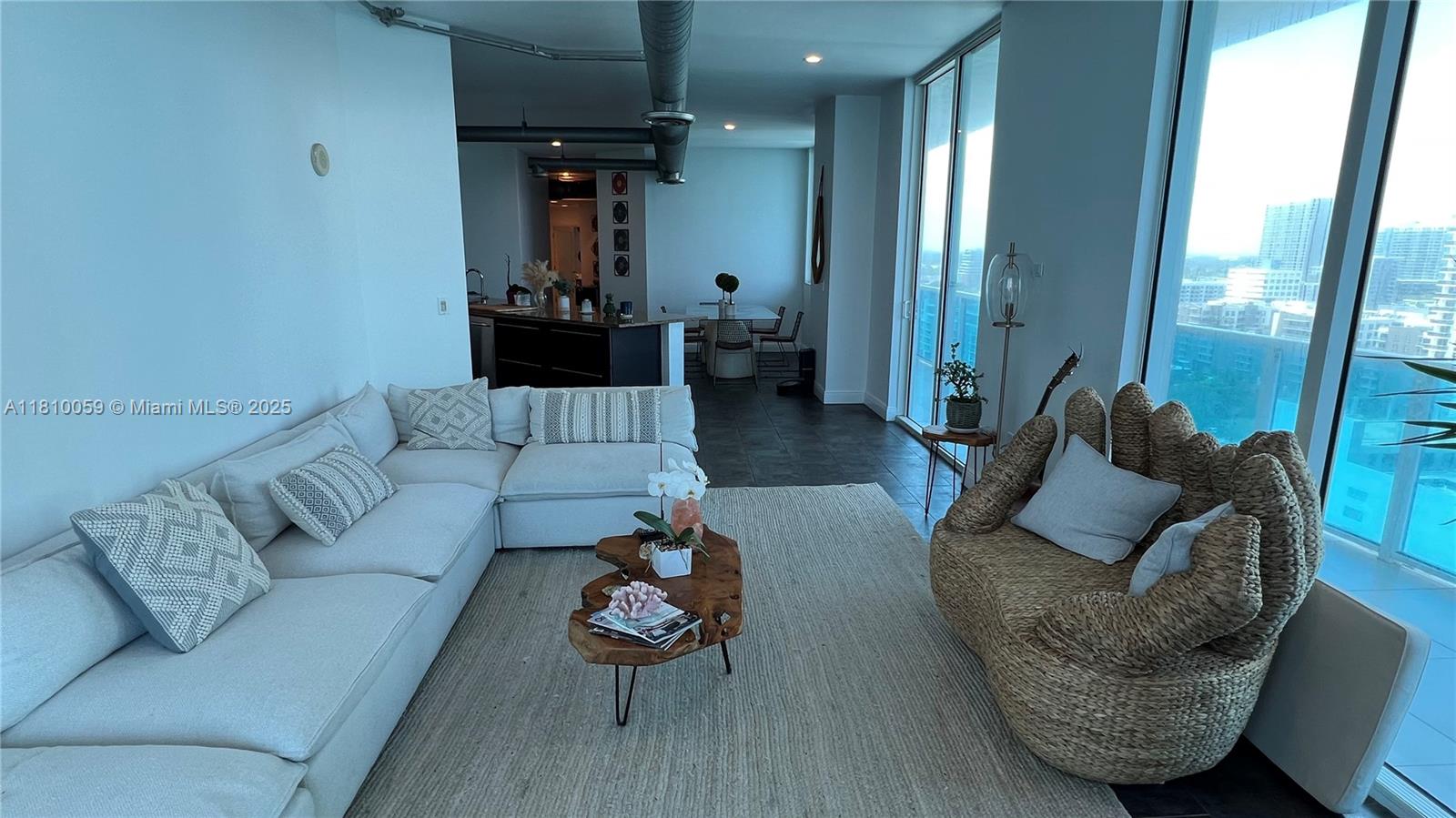 STAR LOFTS ON THE BAY CON - Residential