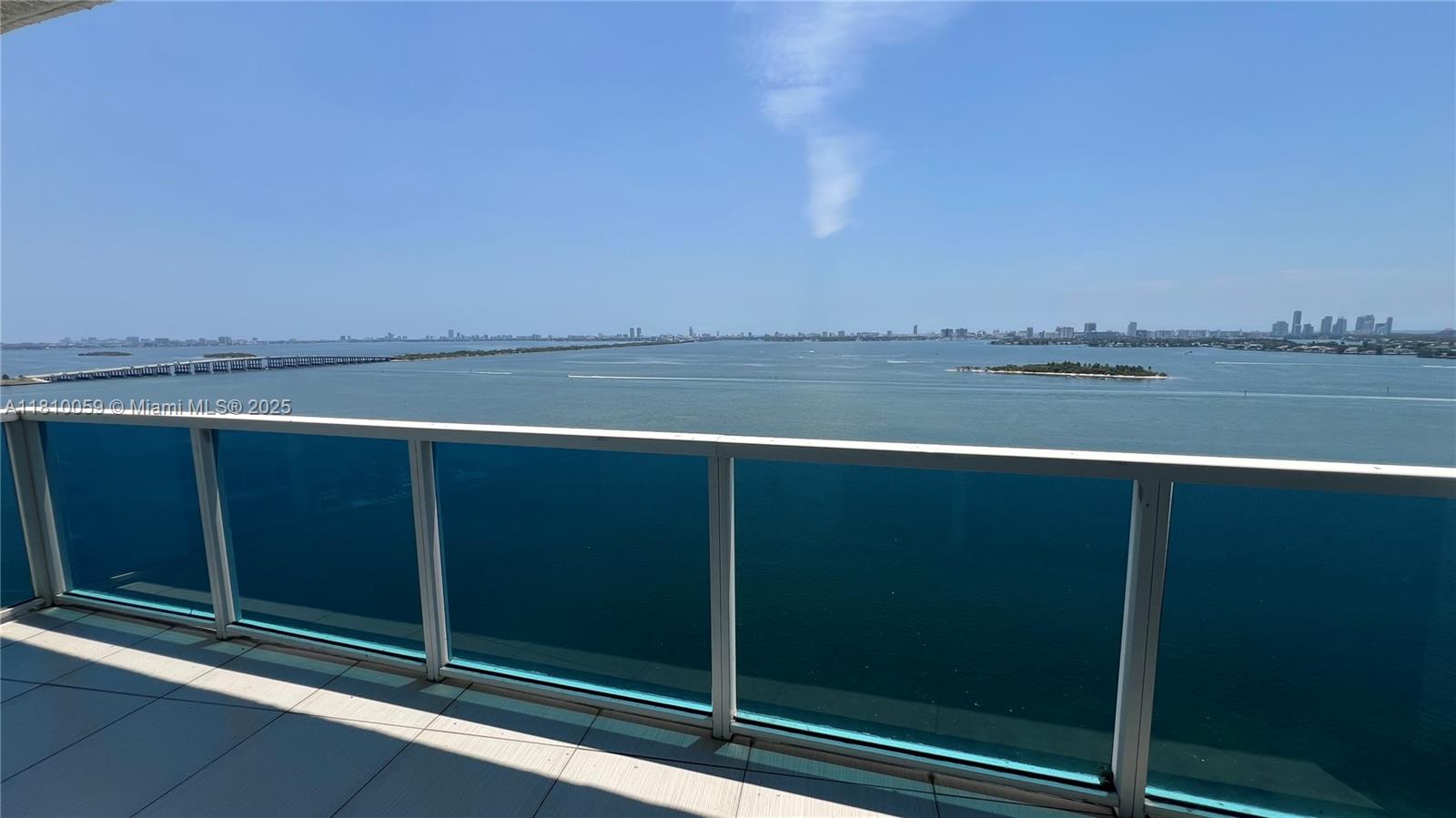 STAR LOFTS ON THE BAY CON - Residential