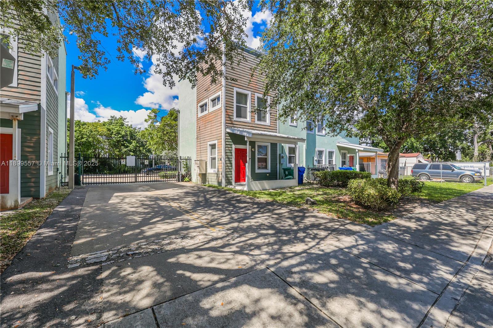 GROVELAND PK - Residential