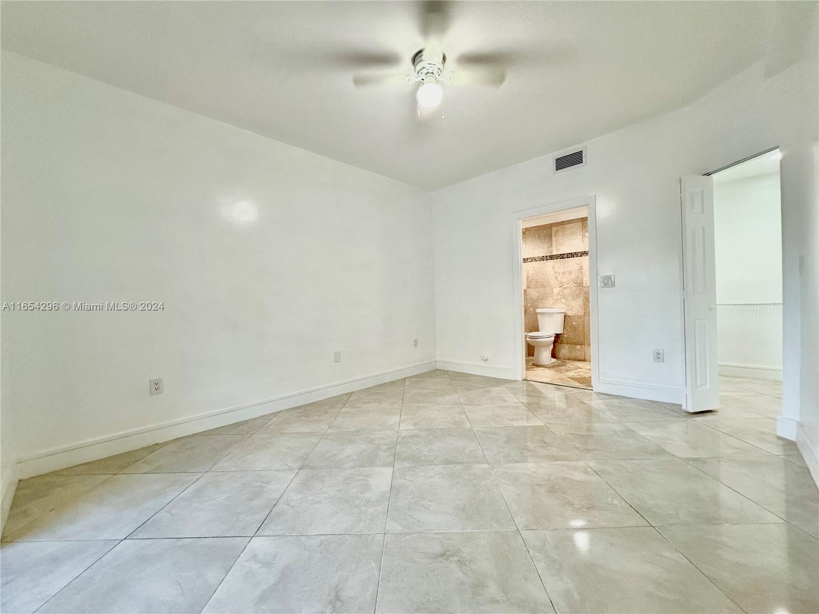 MARINA OAKS CONDO - Residential Lease