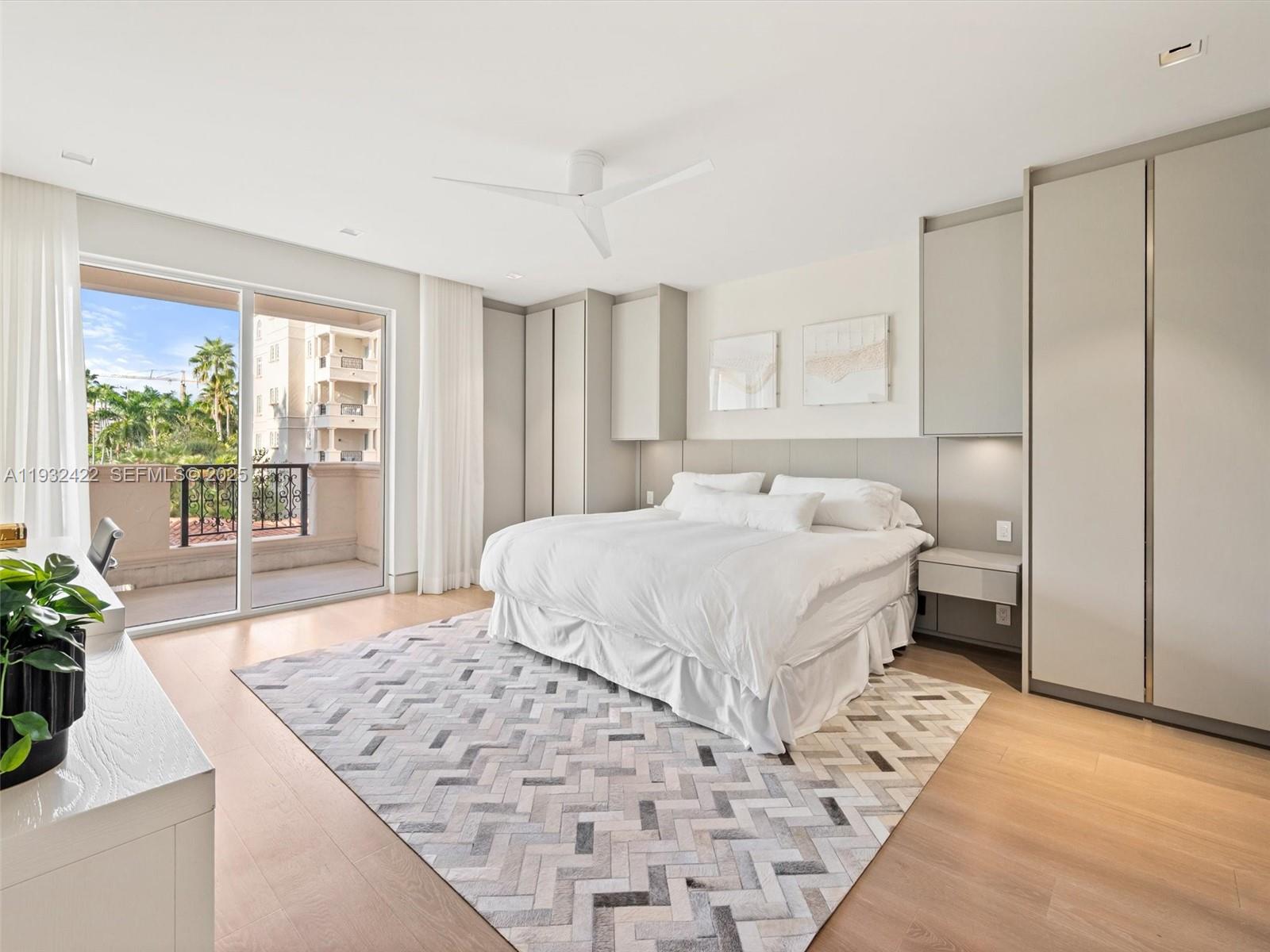 OCEANSIDE @ FISHER ISL CO - Residential