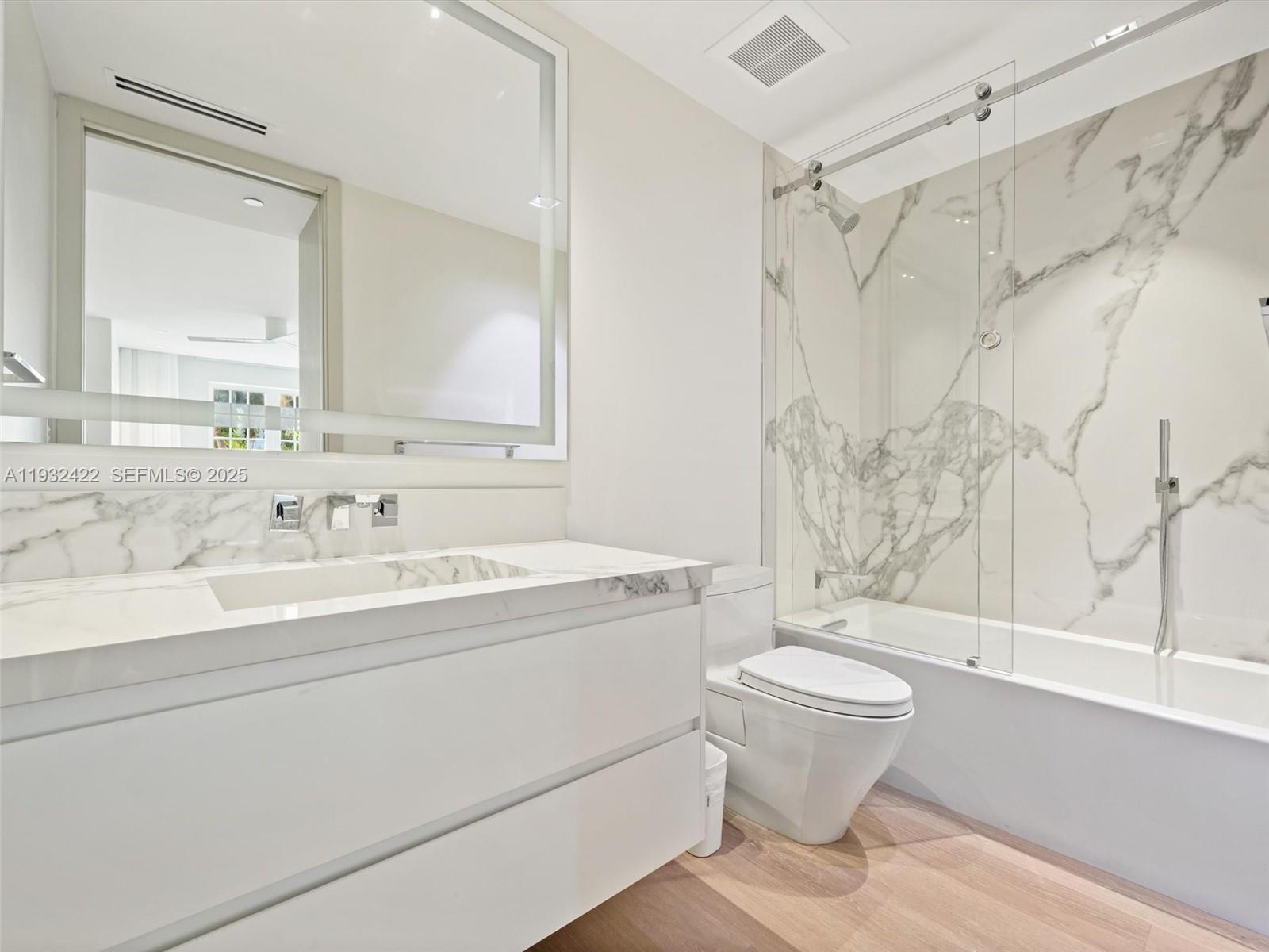 OCEANSIDE @ FISHER ISL CO - Residential