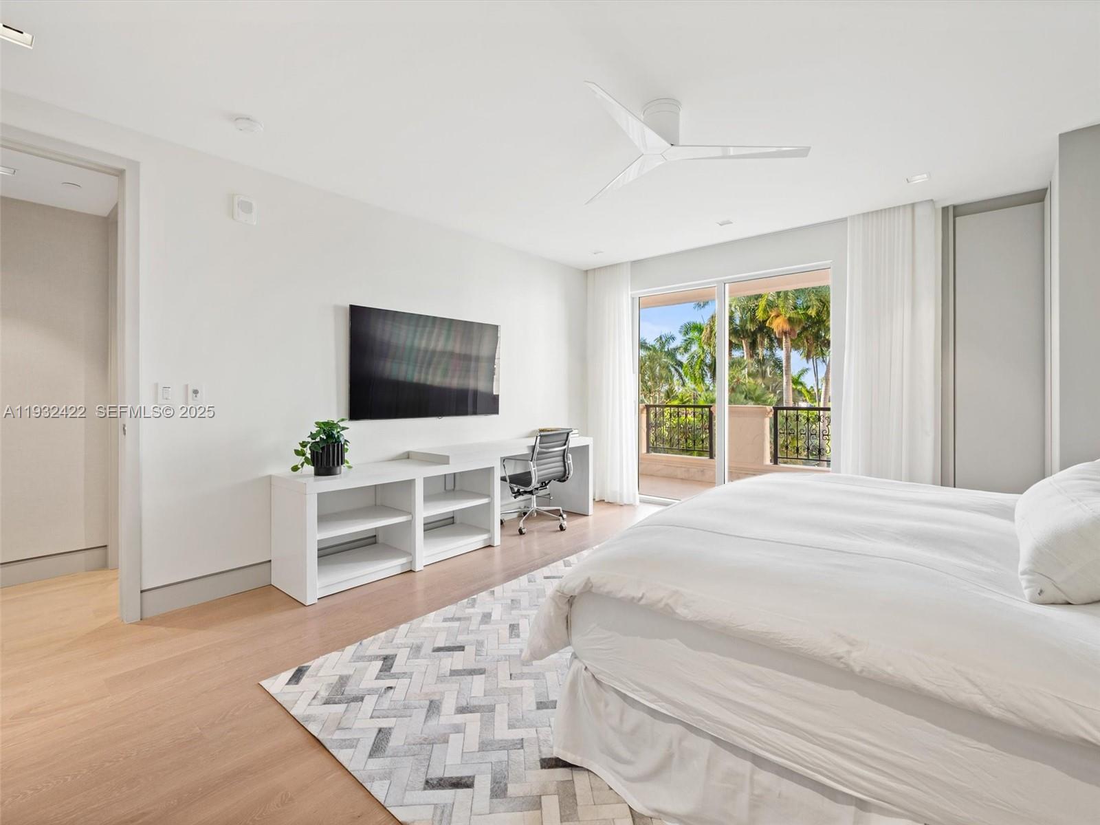 OCEANSIDE @ FISHER ISL CO - Residential